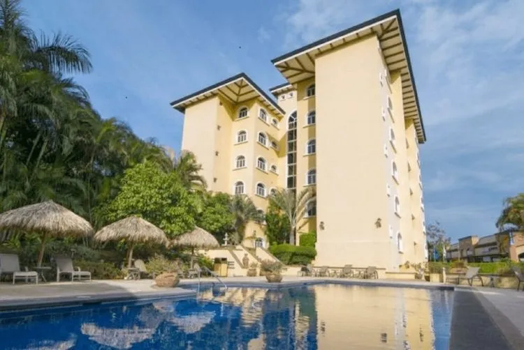 Apartotel & Suites Villas del Rio
