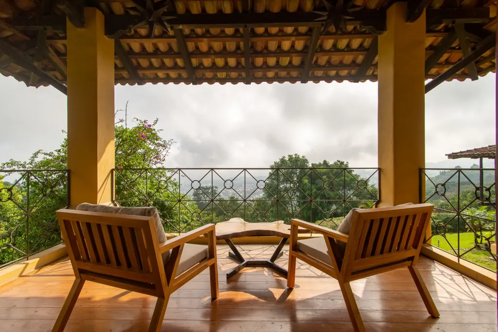Goodness House: Presidential Balcony Suite
