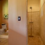 Goodness House: Presidential Balcony Suite Bath