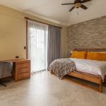 Luxury Courtyard Apartment with kitchenette